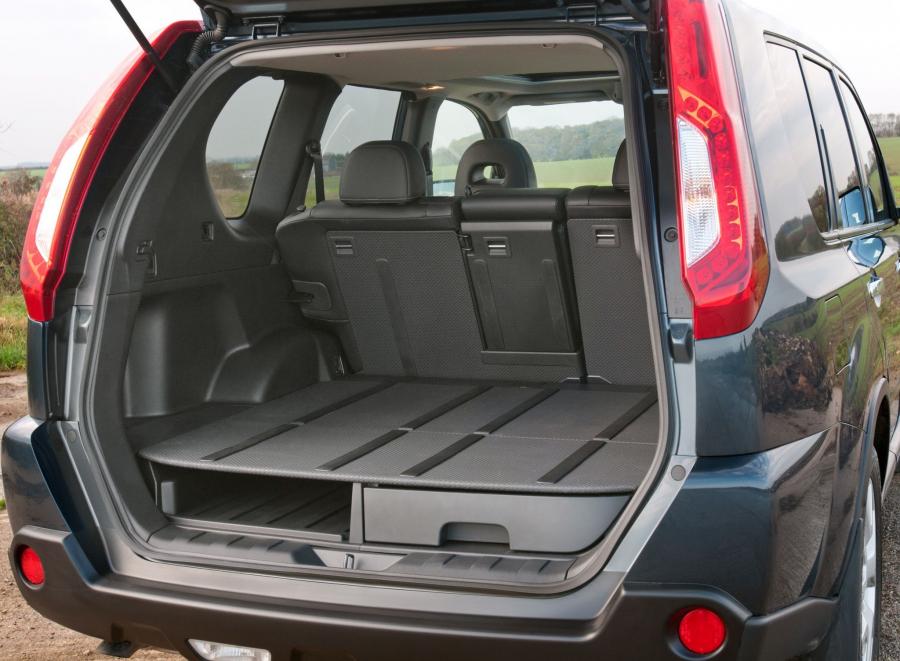  Nissan X-Trail 2010 года  (UK) (фото 2 из 14)